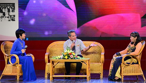 Làm cho cái tốt nảy nở như hoa mùa xuân
